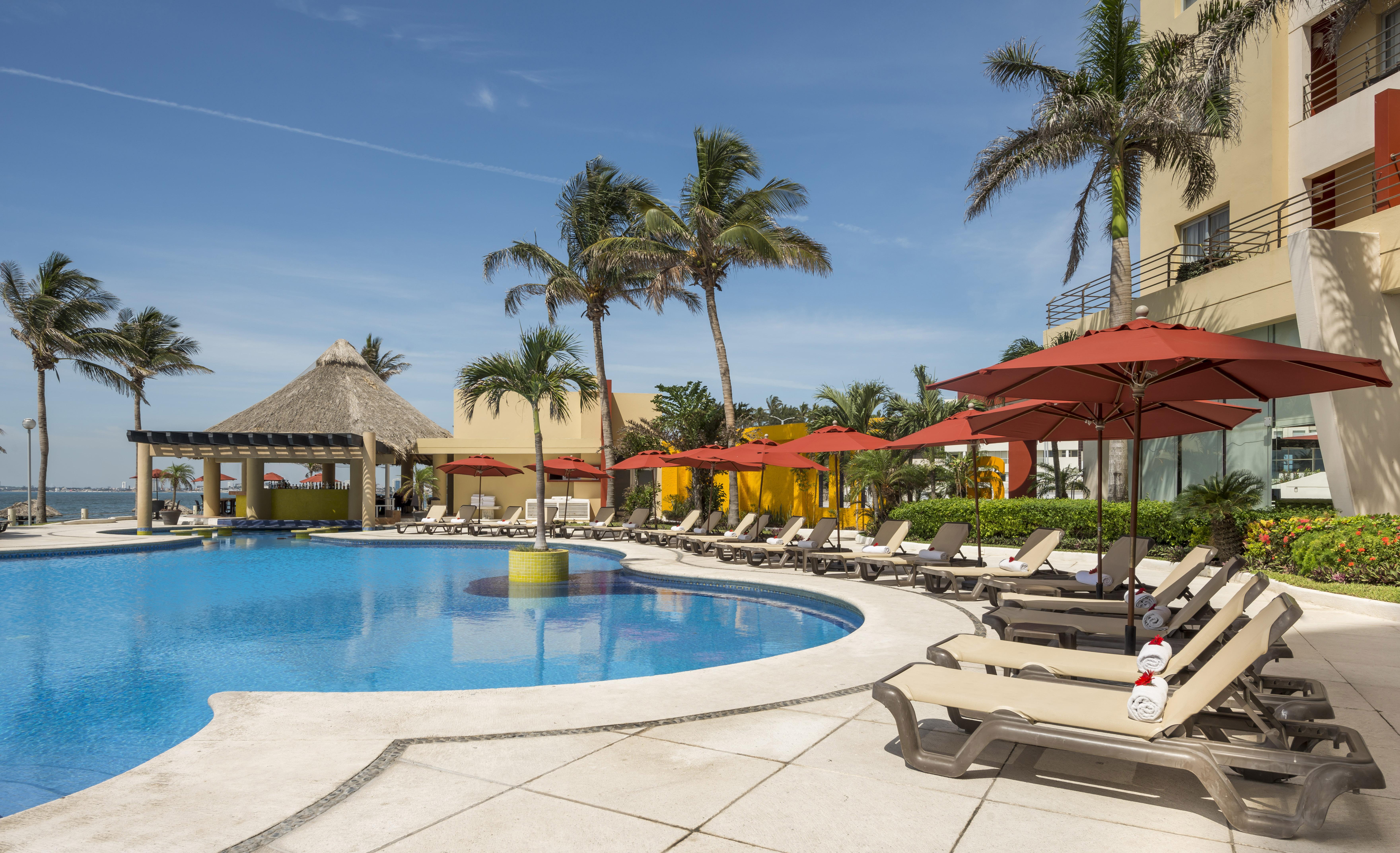 Camino Real Veracruz Zewnętrze zdjęcie Pool at the Sheraton Nha Trang Hotel & Spa Resort