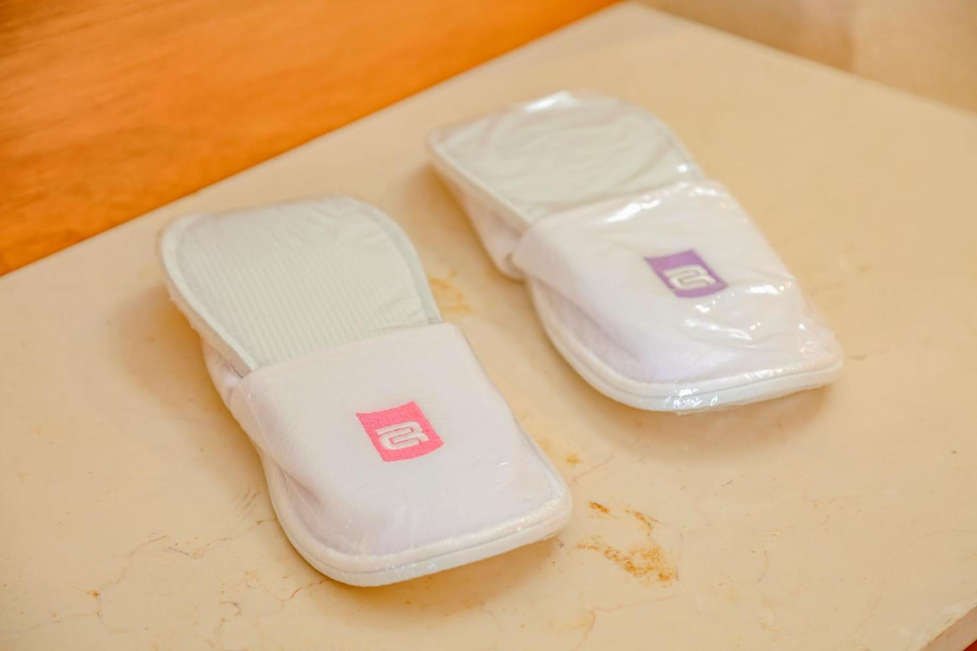 Camino Real Veracruz Zewnętrze zdjęcie A pair of hotel slippers