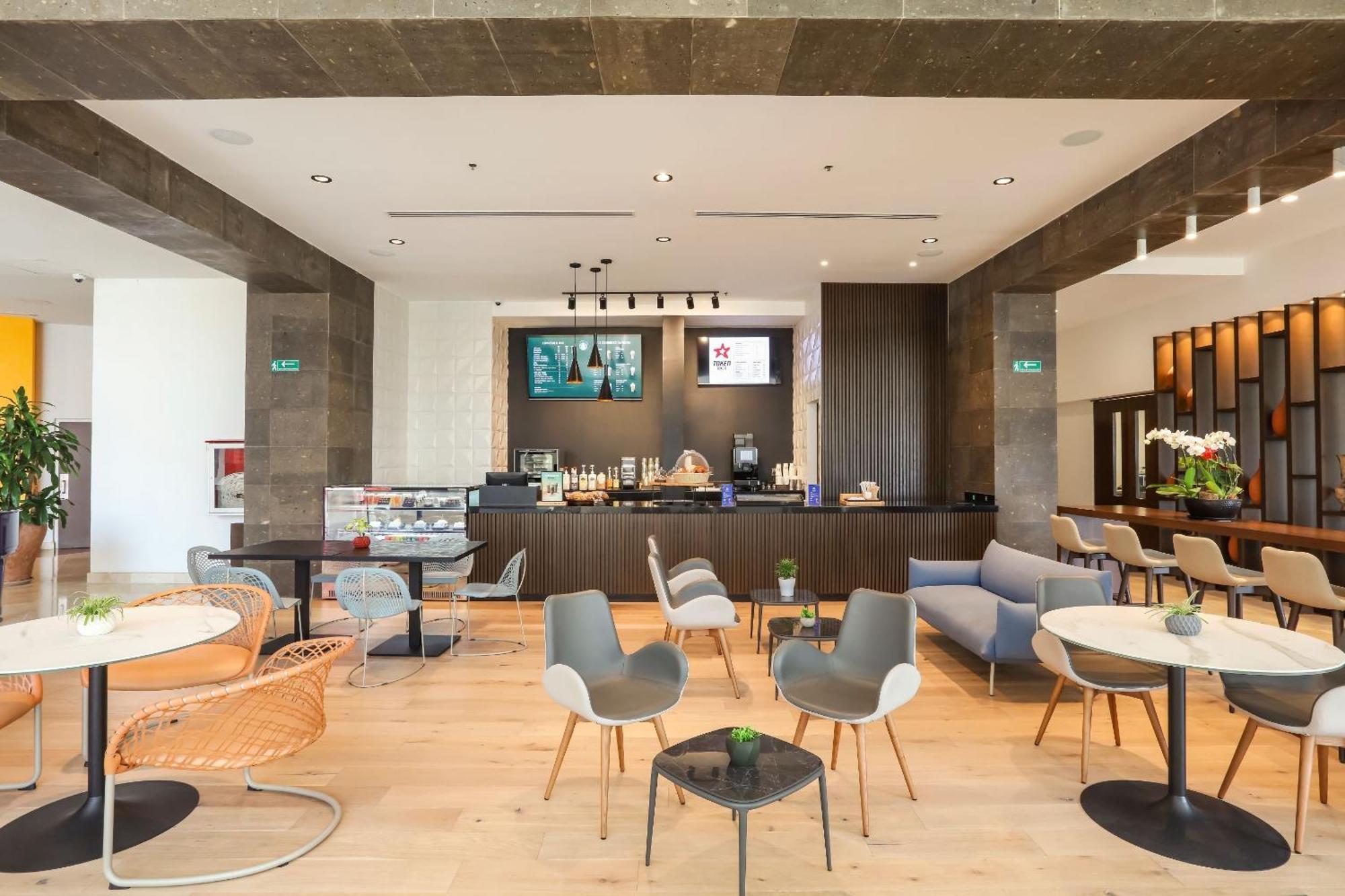 Camino Real Veracruz Zewnętrze zdjęcie The lounge at Changi Airport