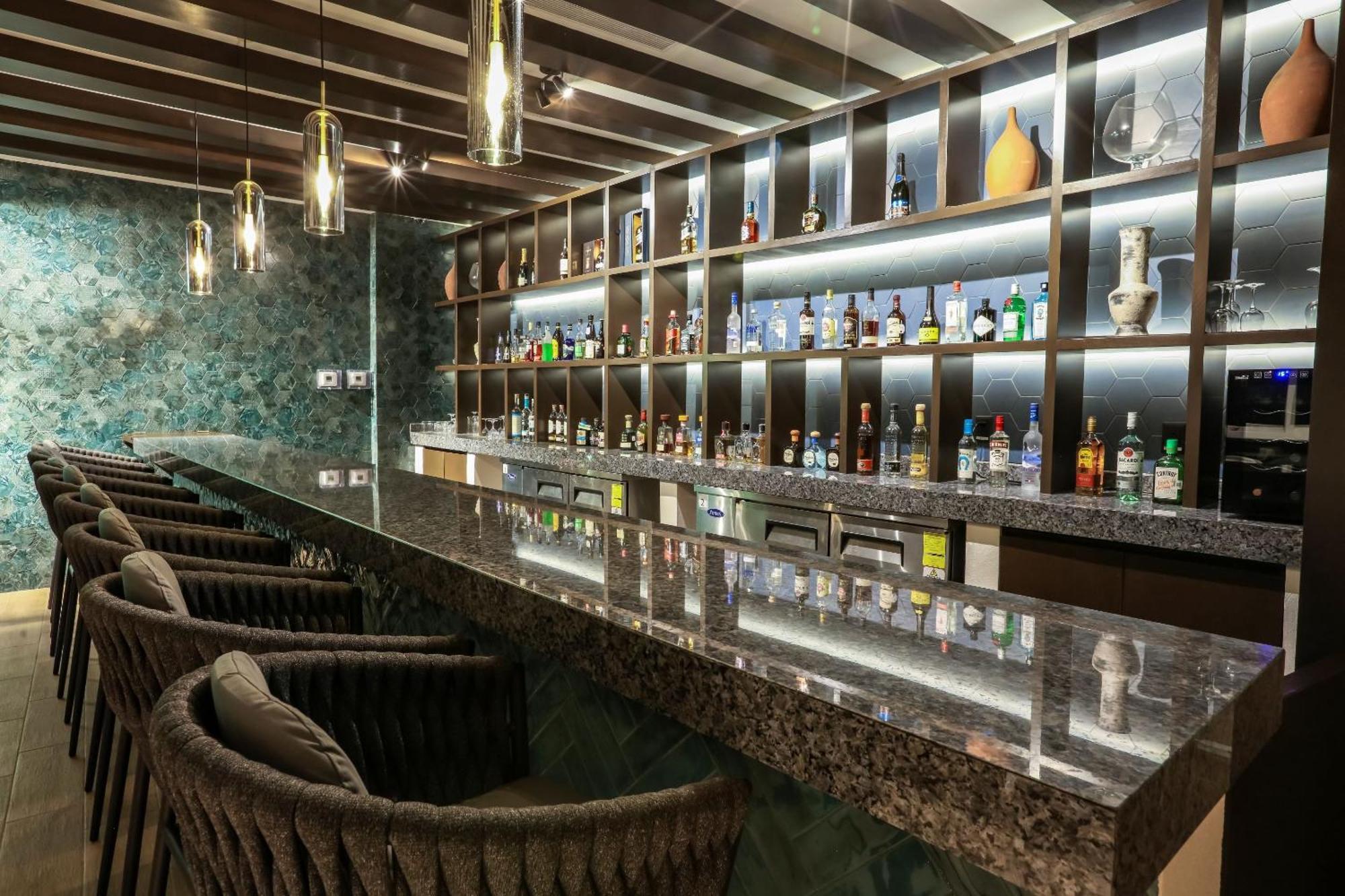Camino Real Veracruz Zewnętrze zdjęcie The bar at the lounge